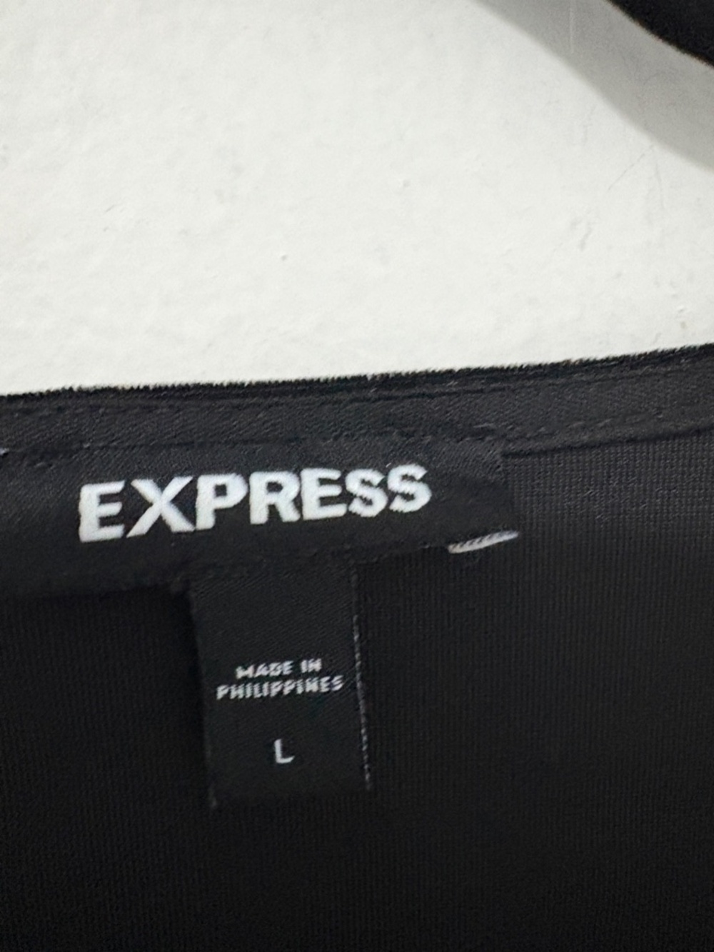 Express Black Velvet Long Sleeve Bodysuit V-neck Women's Size Large Minimalist - Picture 4 of 6